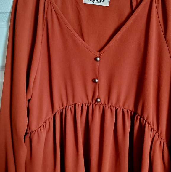 Hoptics Dress - Picture 4 of 6